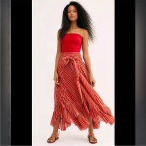 💃🏻EUC FREE PEOPLE ONE Giselle Convertible Maxi skirt/dress handkerchief hem.